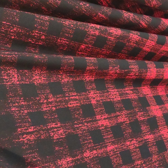 Lularoe Nicole Dress Size 2XL Black with Buffalo plaid Pockets - Picture 3 of 7